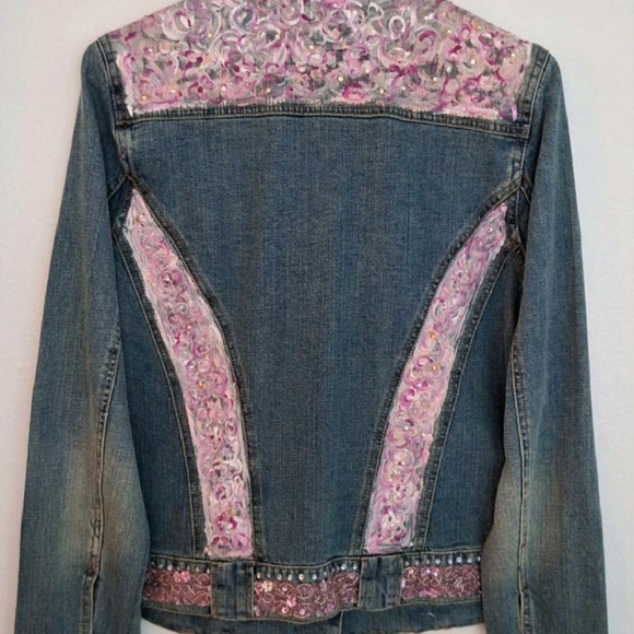 UPCYCLED HANDPAINTED DENIUM JACKET - Picture 3 of 5